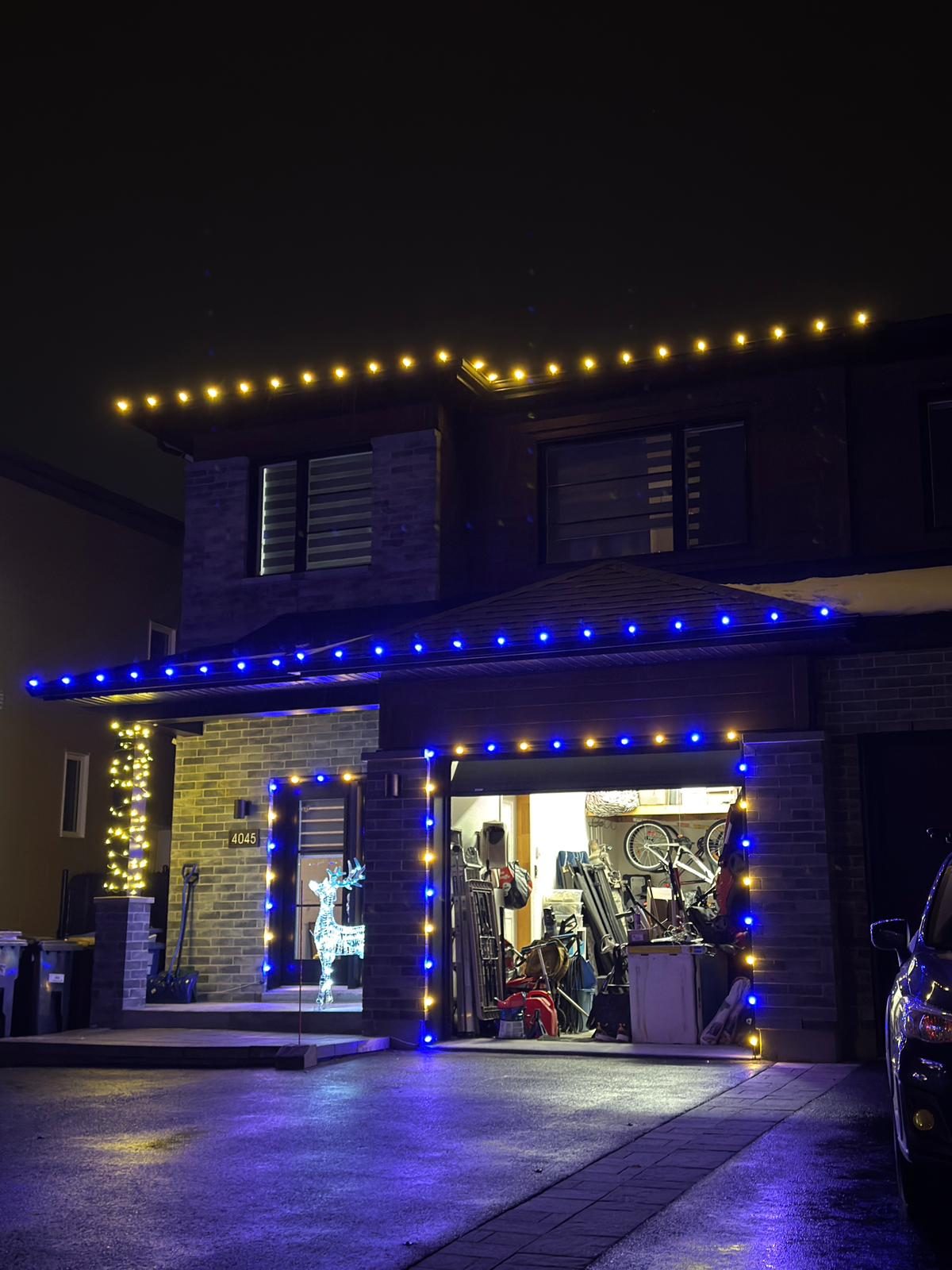 Résidence illuminée pour les Fêtes à Saint-Jérôme